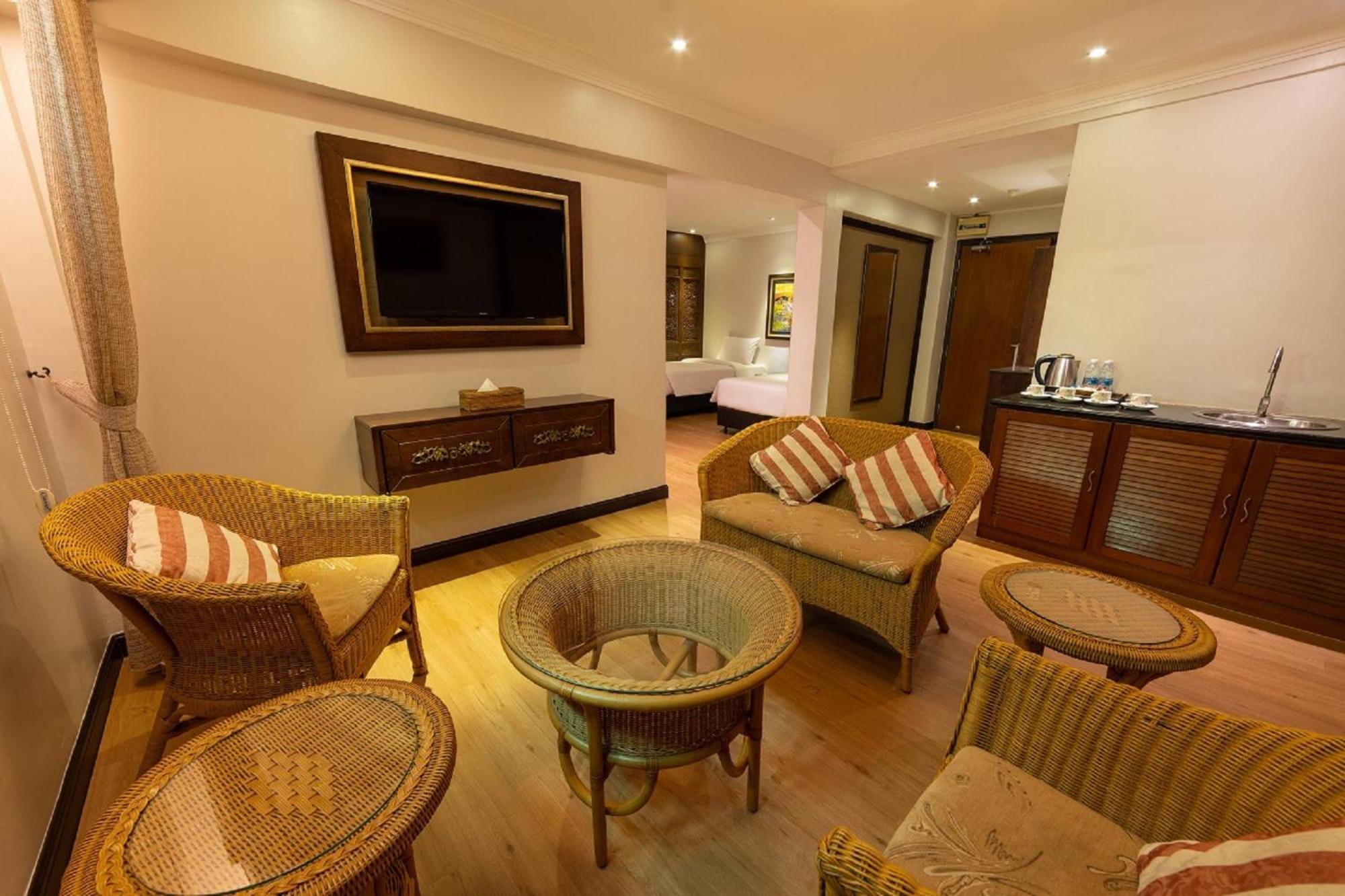 Hotel Puri Melaka Ngoại thất bức ảnh